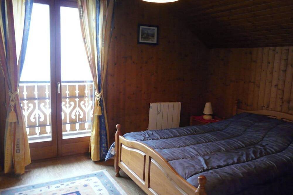 Châtel - Roitet : 3P apartment, quiet, breathtaking view in Chalet Lou P'nots in Châtel, Les Portes du Soleil