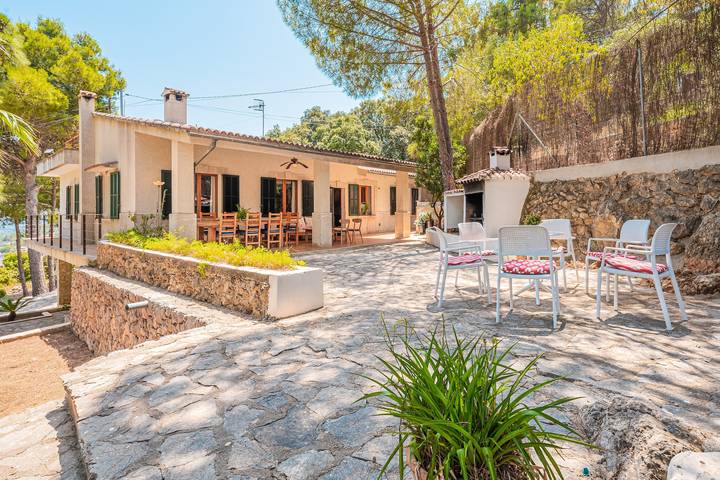 Villa Ses Basses con vistas a la montaña, piscina y Wi-F, admite mascotas in Mancor del Valle, Interior de Mallorca