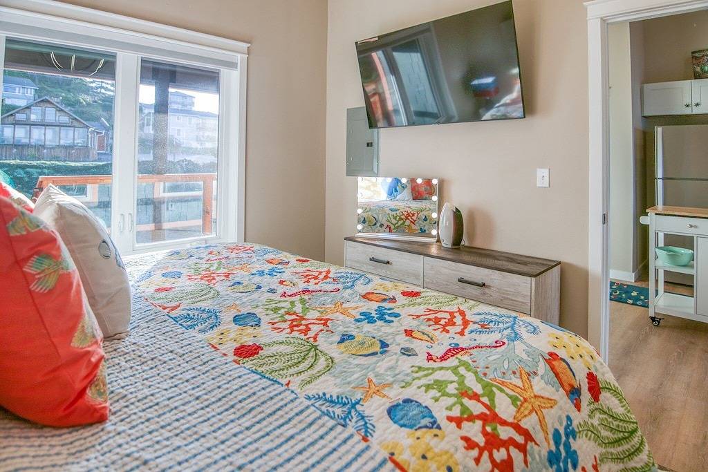 Ganze Wohnung, Ocean View & Whale Watching! Dog Friendly in Depoe Bay! in Depoe Bay, Lincoln County (OR)