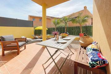 Gîte pour 5 personnes, avec jardin, animaux acceptés dans Plage Du Capelan Bandol