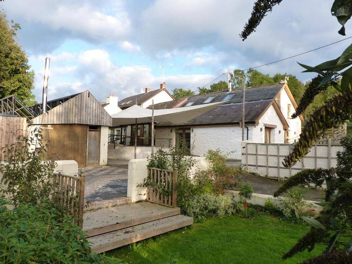 Ceridwen Glamping, double decker bus and Yurts in Carmarthenshire