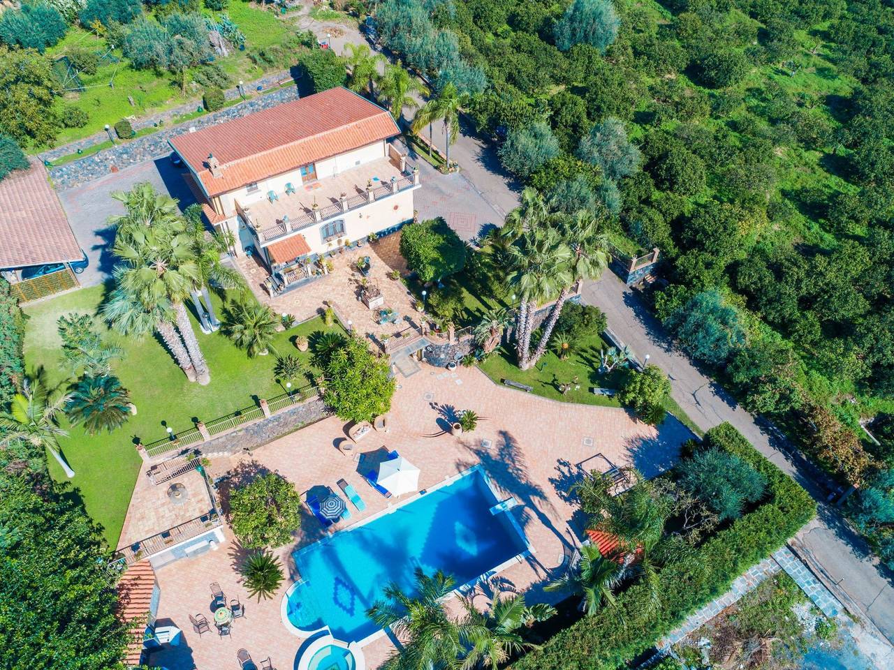 Für 10 Personen in Fiuefreddo di Sicilia, Sizilien (Ostküste von Sizilien) in Fiumefreddo di Sicilia, Provinsen Catania