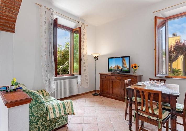 Appartamento per 6 persone, con Terrazza e Giardino a Cascina