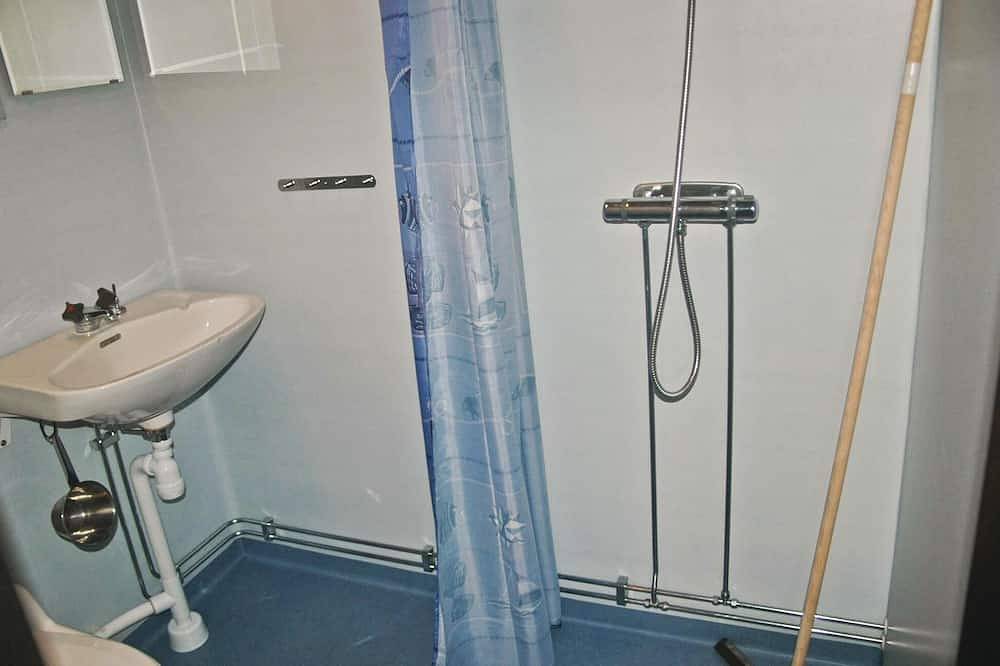 Schönes Haus in Bullaren mit Küche in Bullarebygden