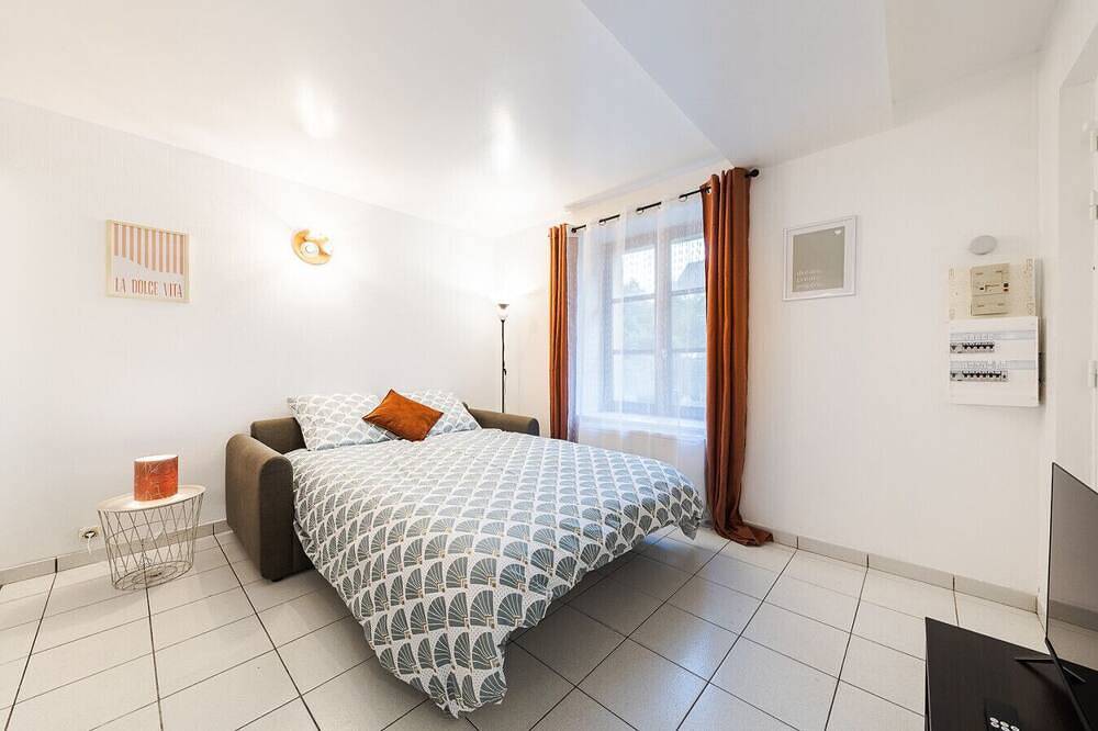 Ganze Wohnung, Le Carnot Garden 1 bed in Étampes, Essonne