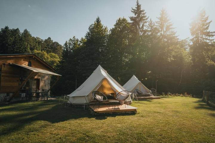 Camping für 2 Personen, mit Terrasse und Garten sowie Ausblick in der Böhmische Schweiz