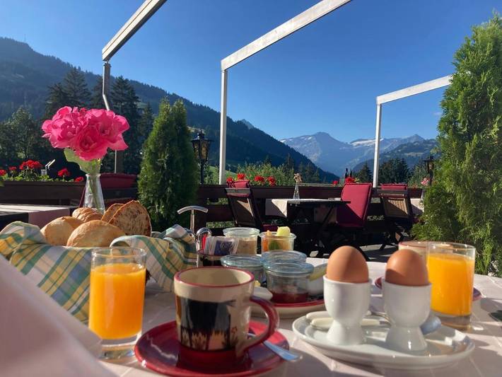 Hotel für 2 Personen, mit Whirlpool und Terrasse sowie Sauna in Schönried