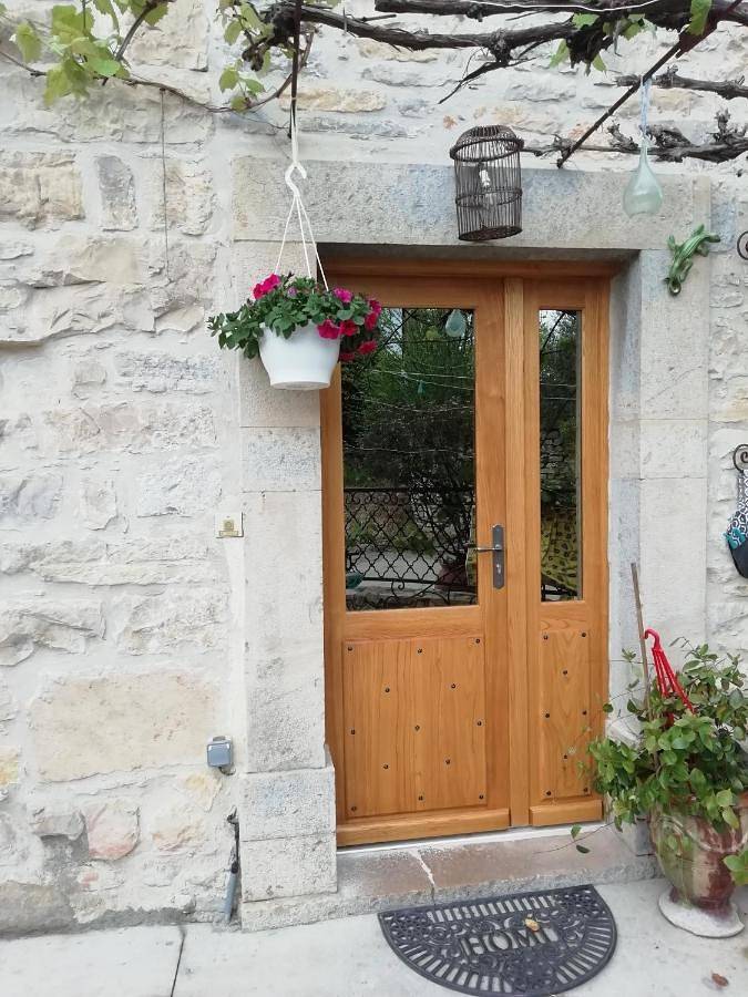 Chambre d’hôte pour 3 personnes, avec Terrasse et Jardin à Pompignan