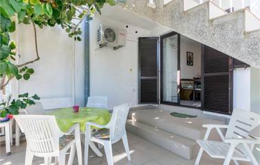 Cottage pour 4 personnes, avec terrasse à Pula