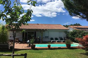 Cottage pour 6 personnes, avec jardin et terrasse à Magescq