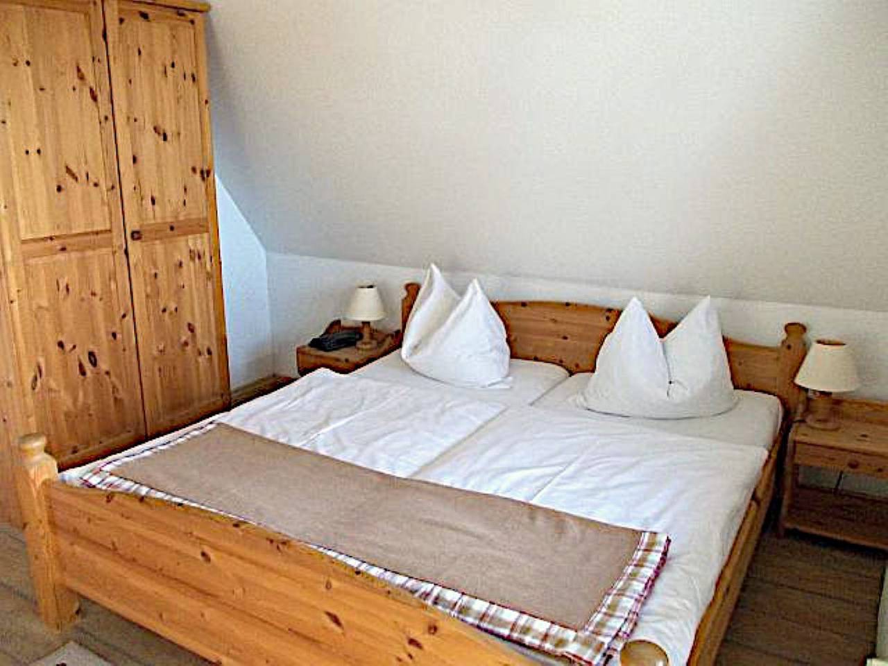 Finnhaus Luise - Ferienhaus für 4 Personen im Feriendorf am Vogelpark Marlow in Marlow, Vorpommern-Rügen