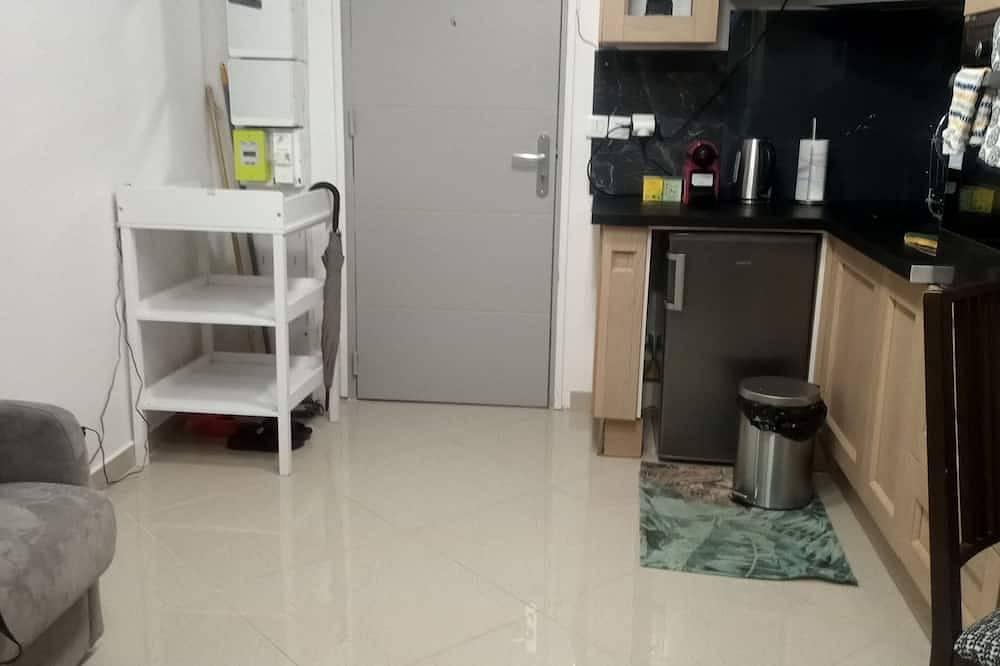 Apartamento entero, 2-room apartment for 4 people in Thiais, Valle del Marne