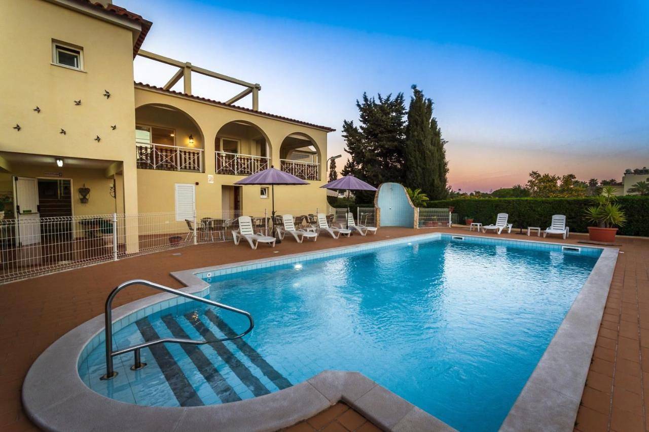 Villa Welwitshia in Carvoeiro, District de Faro