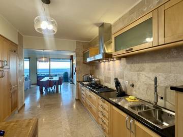 Villa for 10 Guests in Luz, Faro District, Picture 3