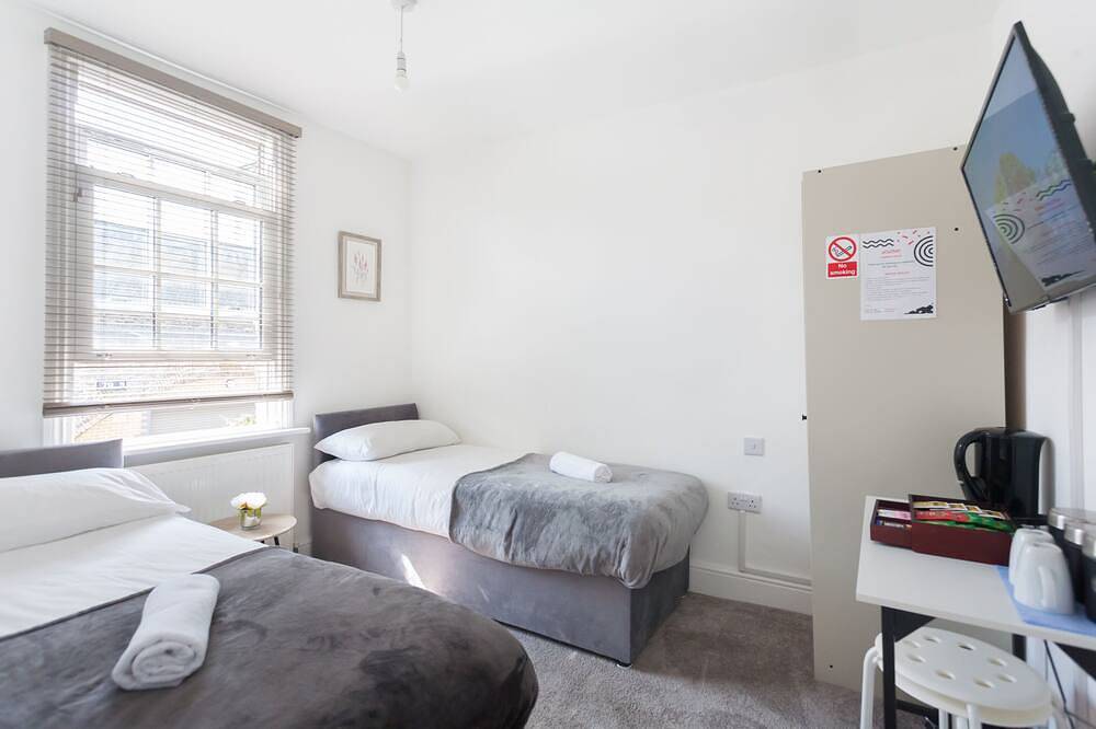 Twin-Salle de bain partagée in Camden, Londres