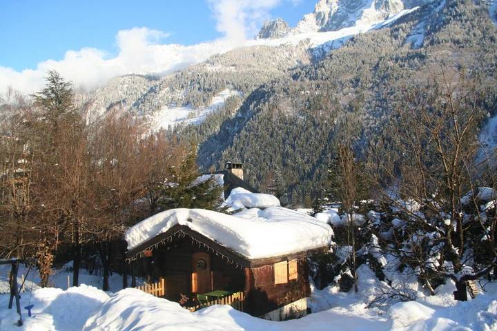 Chalet pour 2 personnes, avec vue et jardin, animaux acceptés en Haute-Savoie