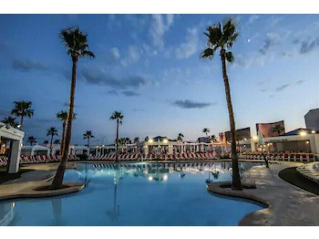 Room @ Westgate+Free Parking, 10% Off If Rented For >3 Nights +10%Off For A Week in Winchester (NV), Nevada