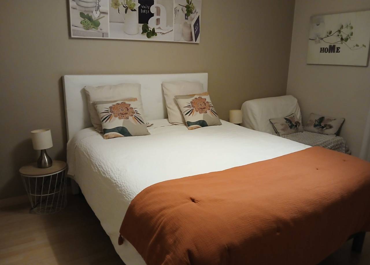 Chambre d'hôtes Chez Bernard et Nicole - Chambre droite in Betton, Région de Rennes