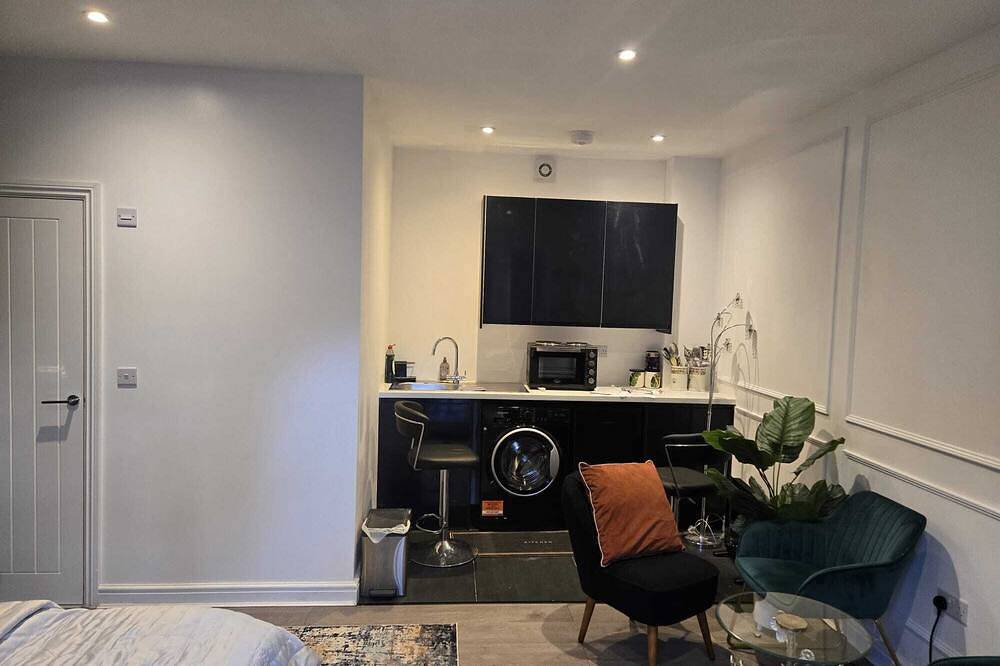 Ganze Wohnung, Newly Built Cosy Studio Apartment..Perfect for a Single professional or Couple in Hertfordshire