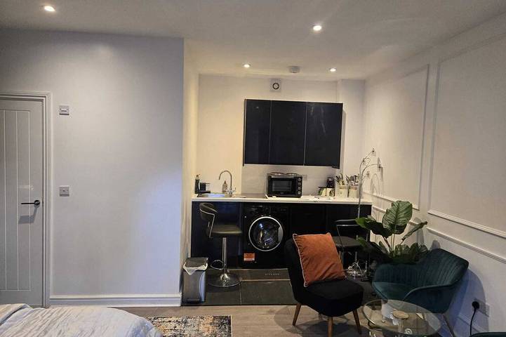 Ganze Wohnung, Newly Built Cosy Studio Apartment..Perfect for a Single professional or Couple in Hertfordshire