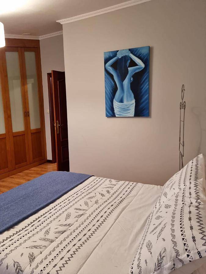 Apartamento inteiro, Two-Bedroom Apartment in Praia da Manquiña (Vigo), Vigo