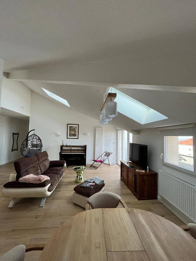 Gîte pour 4 personnes, avec vue et terrasse à Fleurieux-sur-l'Arbresle - 2