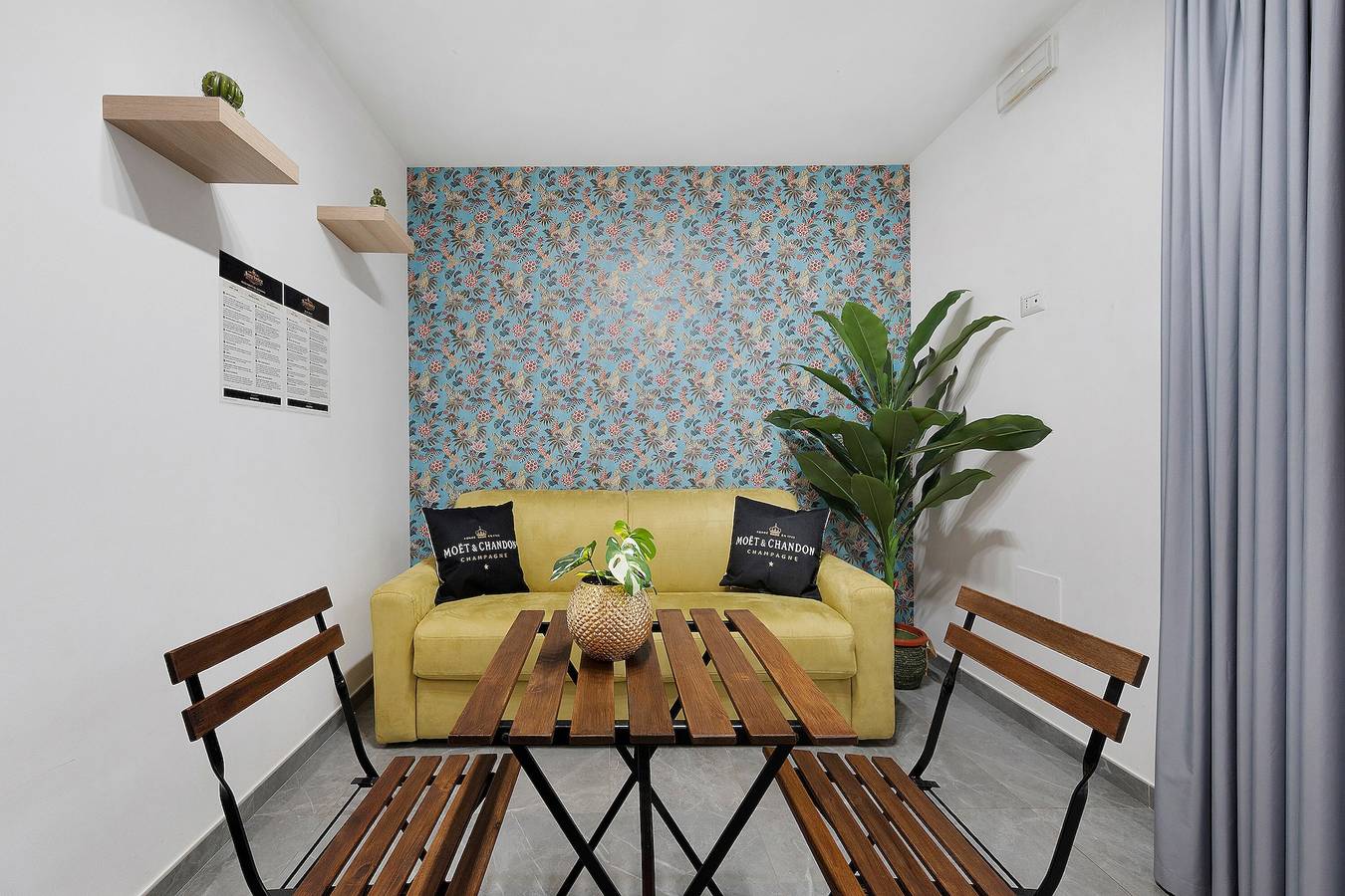 Bed and Breakfast 'Aura Ionica Room Diamante' with Wi-Fi and air conditioning in Porto Cesareo, Tarantobukten