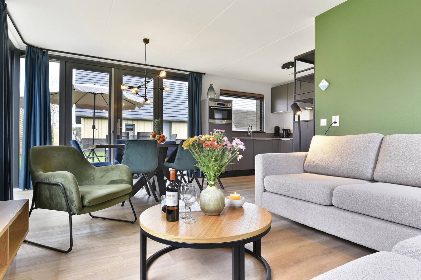 Bungalow für 6 Personen mit Terrasse in Aagtdorp, Niederländische Nordsee