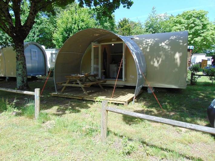 Tente pour 4 personnes, avec bassin pour enfant en Vendée - 3