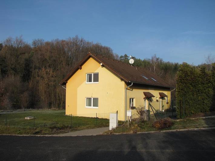 Gîte pour 8 personnes, avec jardin, animaux acceptés à Zlín