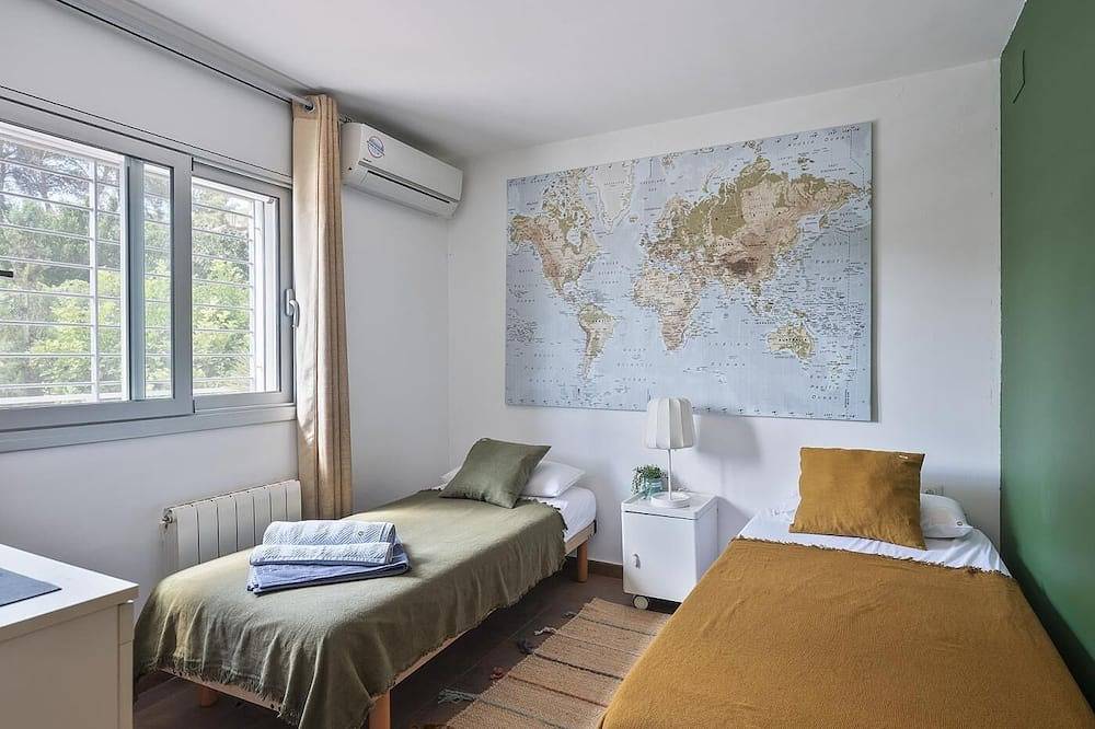 Alojamiento Villa Arhat Sitges 1326 in San Pedro de Ribas, Garraf