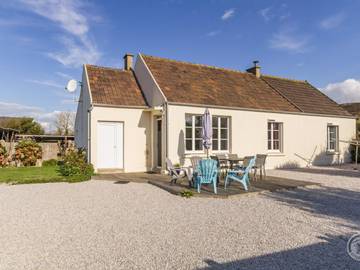 Gîte pour 4 personnes, avec jardin à Les Pieux