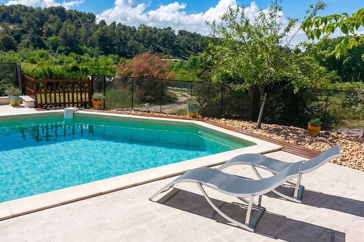 Location de vacances pour 8 personnes, avec Balcon/Terrasse ainsi que Terrasse et Jardin à Le Beaucet - 3