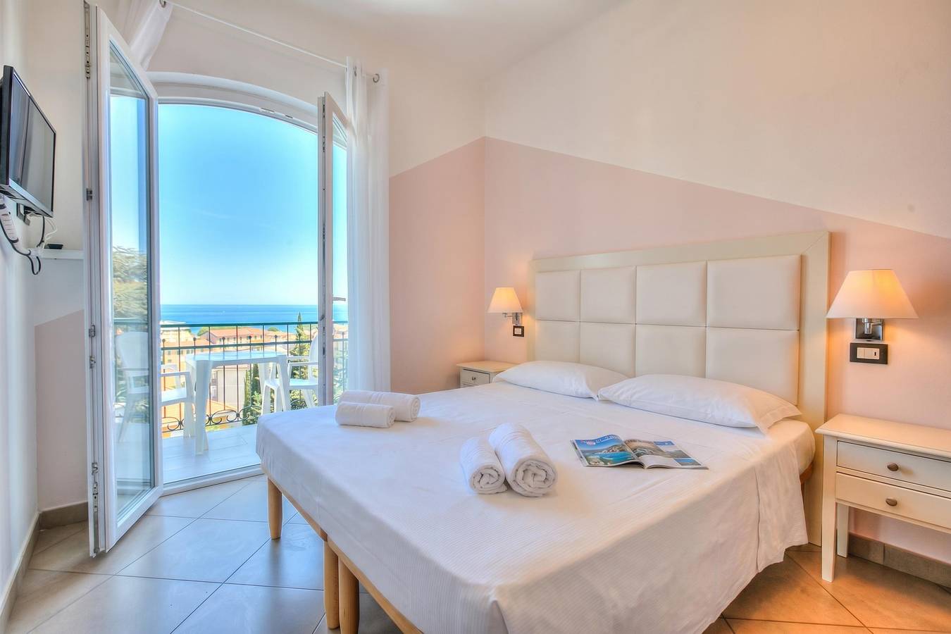 Apartamento entero, Seaview Pool Retreat - M17 in Andora, Riviera di Ponente