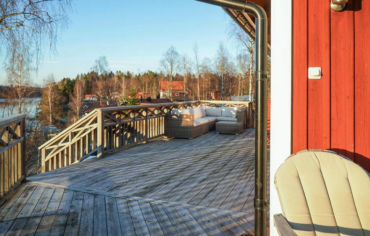 Ferienhaus für 6 Personen, mit Terrasse und Garten sowie Sauna in Mittelschweden - 4