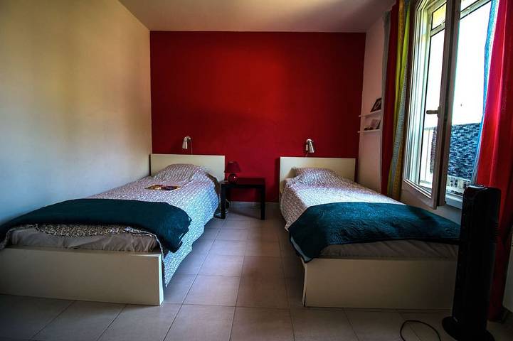 Location de vacances pour 10 personnes, avec jacuzzi ainsi que terrasse et jardin à Roujan - 4