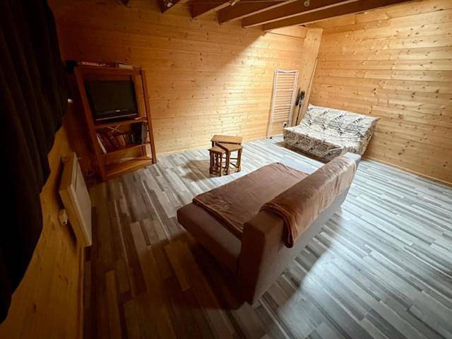 Gîte pour 6 personnes, avec jardin à Sainte-Hélène-sur-Isère