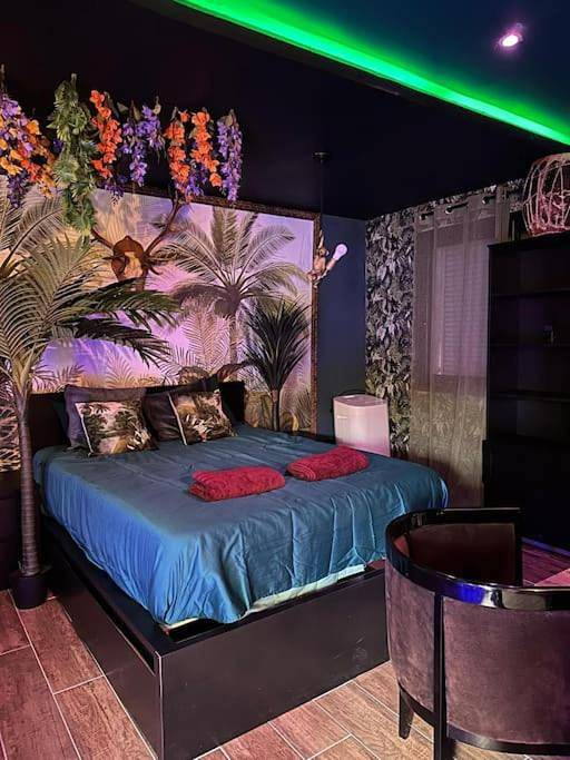 Gîte pour 2 personnes, avec sauna ainsi que jacuzzi et jardin à La Valette-du-Var - 4