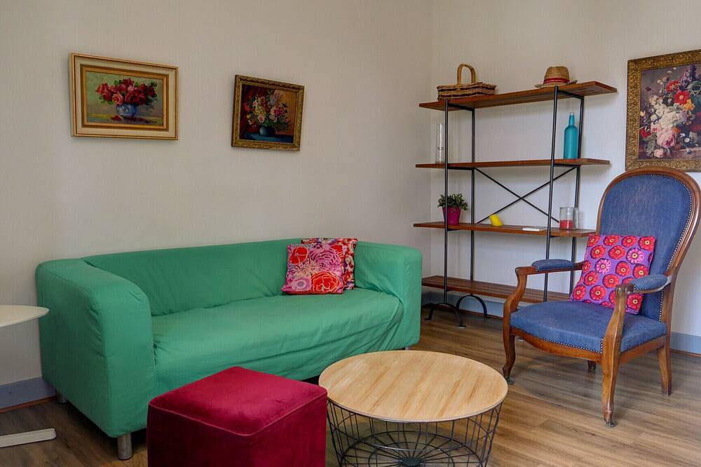 Apartamento entero, Apartamento \"La Terrasse\", situado en el corazón del pueblo de Saint-Paul-Trois-Châteaux in Saint-Paul-Trois-Châteaux, Región de Nyons