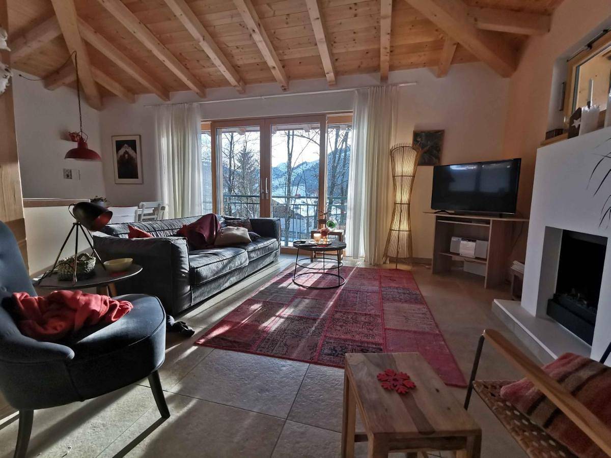 Modernes Chalet mit Terrasse und Parkplatz in den Alpen in Kirchberg in Tirol, Kaisergebirge