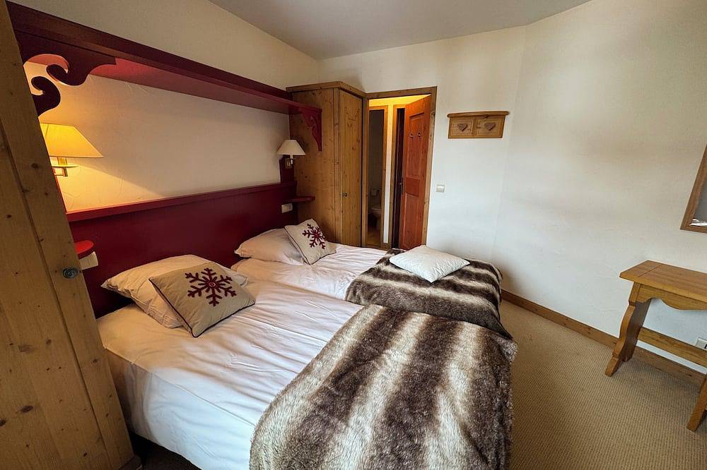 Entire apartment, Spacious, bright 2-bedroom apartment in the heart of Arc 1950 - sleeps 6 in Arc 1950, Bourg-Saint-Maurice