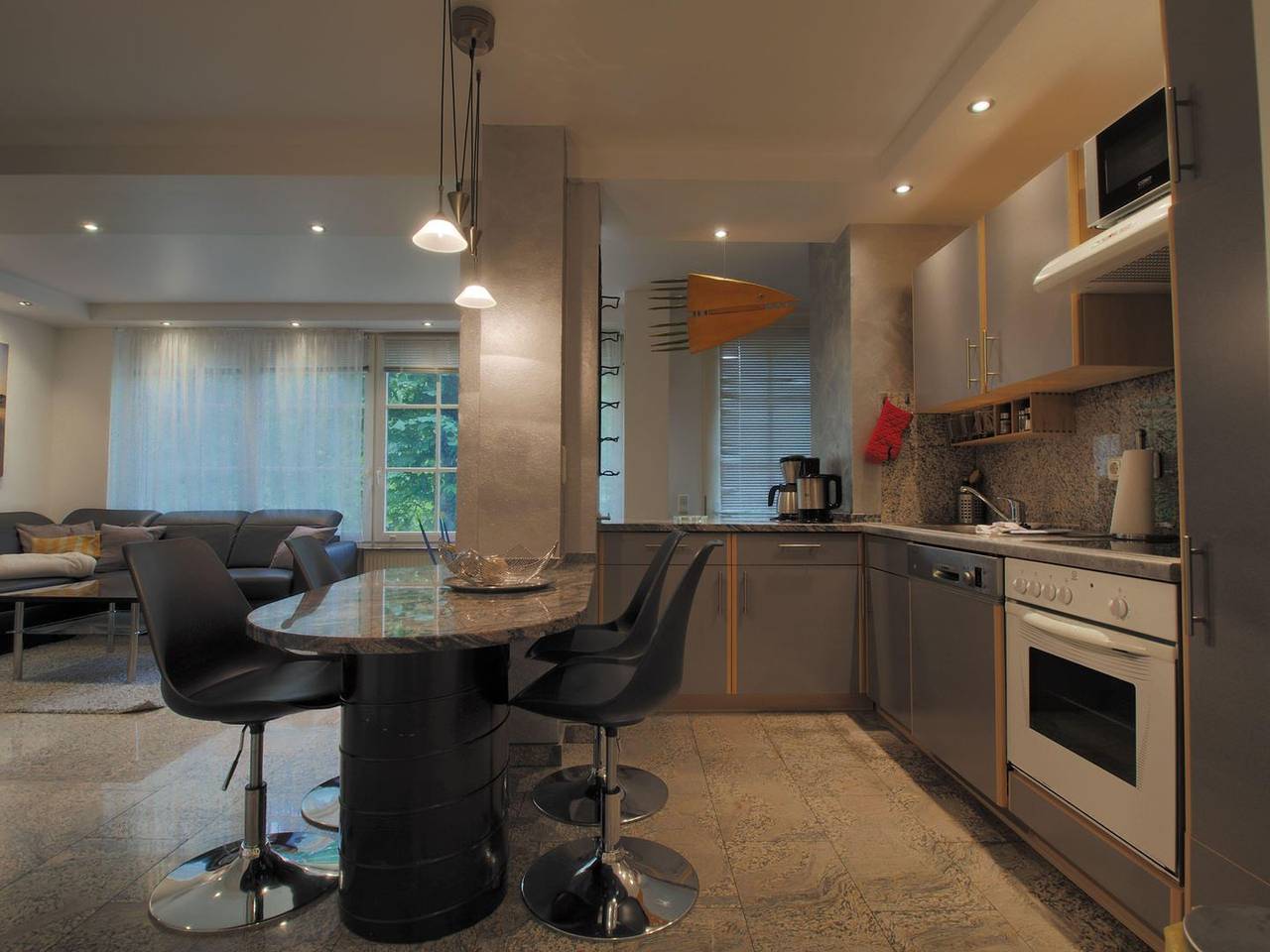 Apartamento entero, 3-Zimmer-Ferienwohnung – 60 m², Erdgeschoss, Wlan & Hund, zentrale Lage in Warnemünde Strand, Rostock