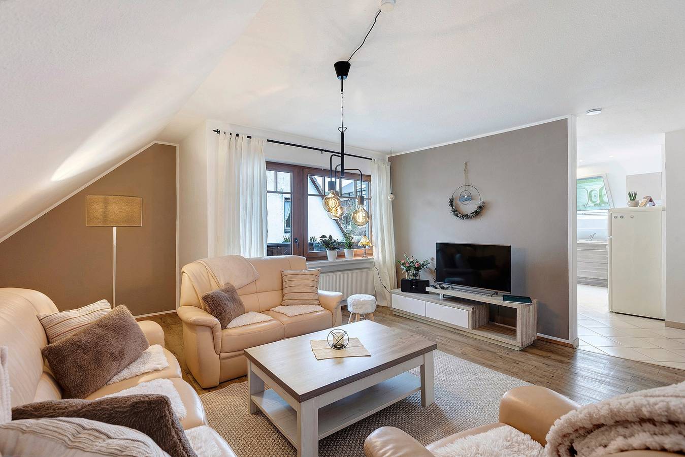 Appartement entier, Appartement de vacances 'Grobbel' proche de la nature avec poêle à bois in Schmallenberg, Arrondissement du Haut-Sauerland