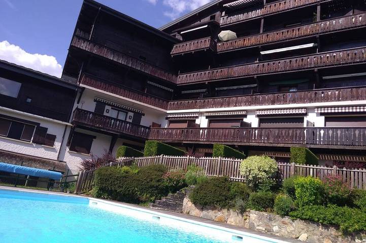 Appartement de vacances pour 2 personnes, avec piscine ainsi que jacuzzi et balcon, animaux acceptés