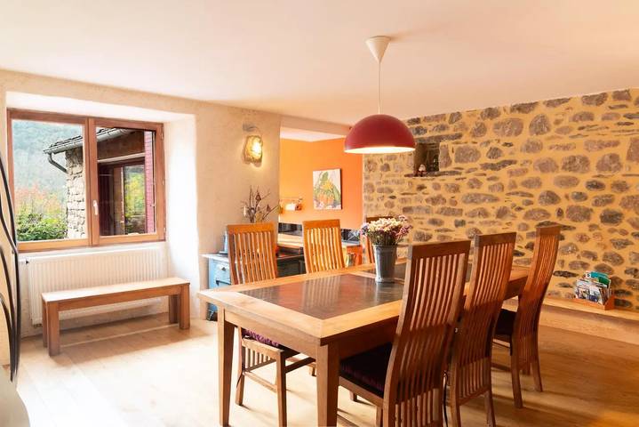 Gîte pour 8 personnes, avec Terrasse ainsi que Jardin et Piscine à Ispagnac - 3