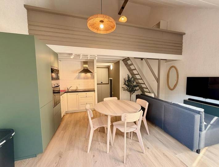 Location de vacances pour 4 personnes, avec jardin et terrasse dans Hastière-par-delà