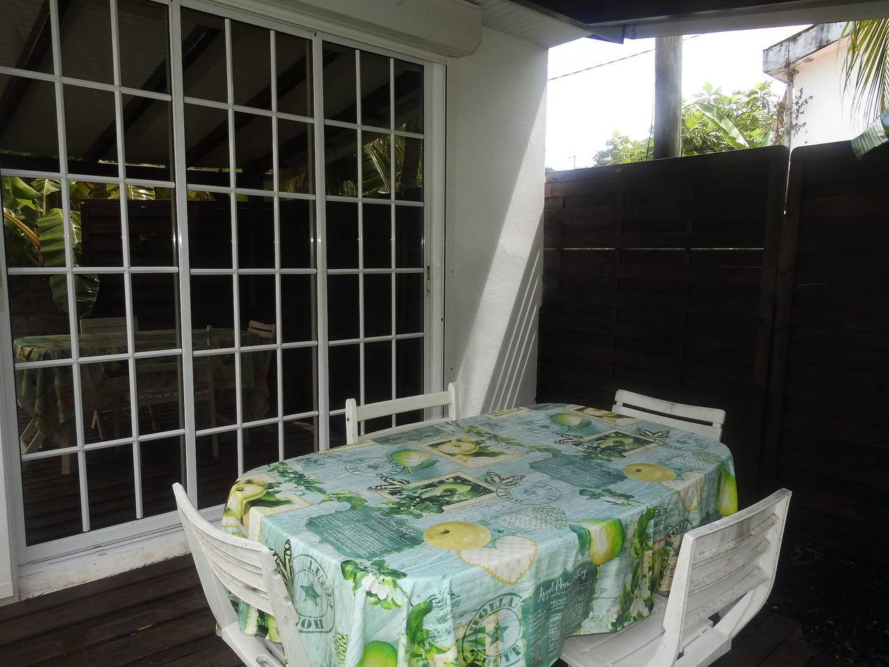 Charmanter Bungalow in Le Robert + Pool in Le Robert, Martinique