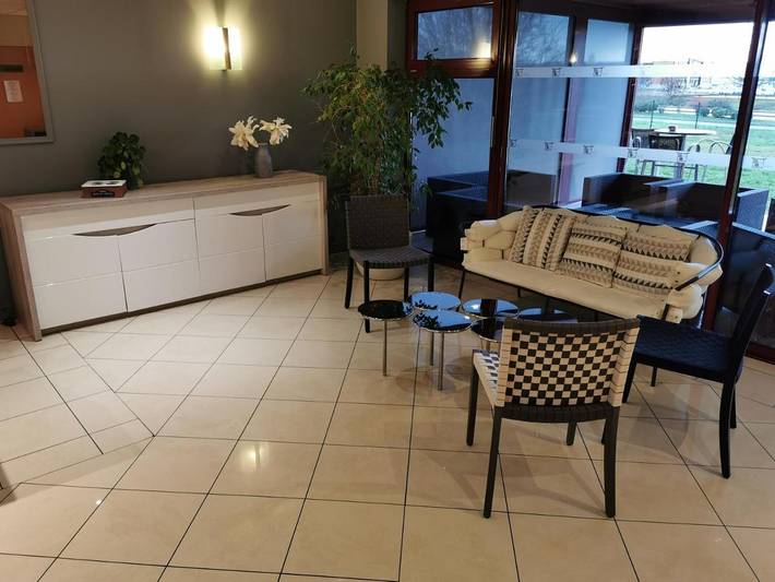 Hôtel pour 2 personnes, avec vue et jardin à Ambérieu-en-Bugey - 2