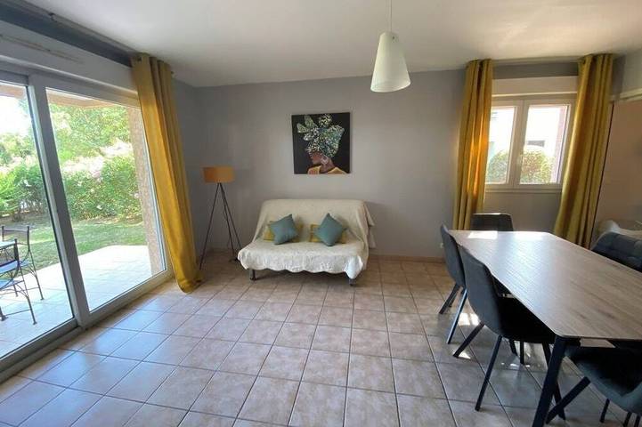 Entire apartment, Ground floor with garden Baillargues in Baillargues, Mediterranean Coast (France)
