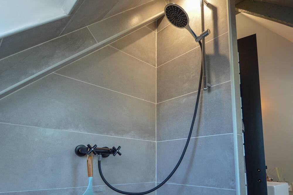 Ganze Wohnung, Apartment-Luxus-Ensuite-Gartenblick in Bayeux, Bayeux und Umgebung